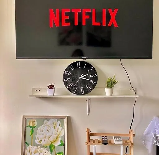 - Wifi Up To 100mbps - Pool - Netflix&chill 아파트 세부